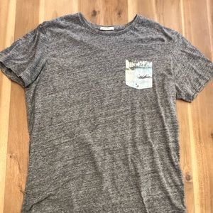 MARINE LAYER MONTEREY POCKET HEATHER GREY TEE